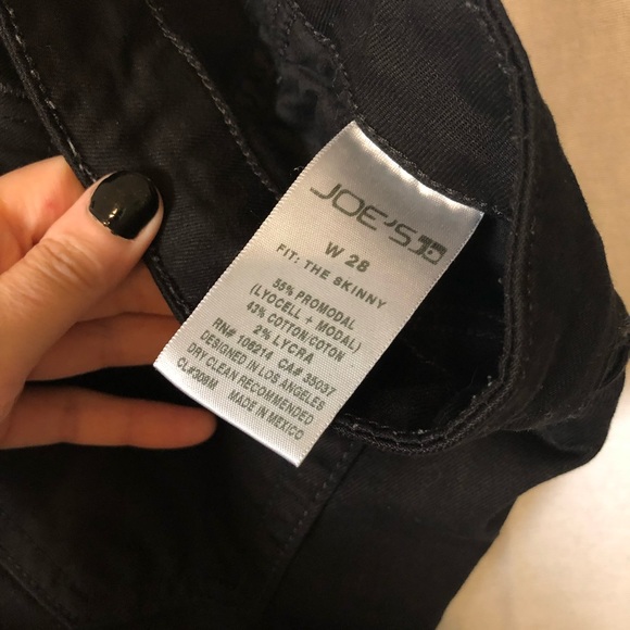 Joe's Jeans "The Skinny" Black - Picture 4 of 4